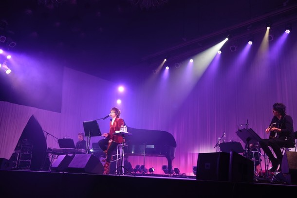 「TETSUYA Christmas Dinner Show」の様子。