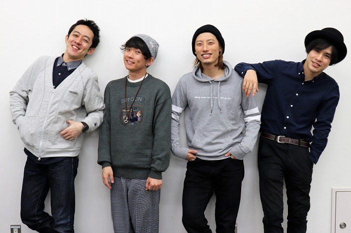 梅棒（左から）梅澤裕介、野田裕貴、楢木和也、遠山晶司