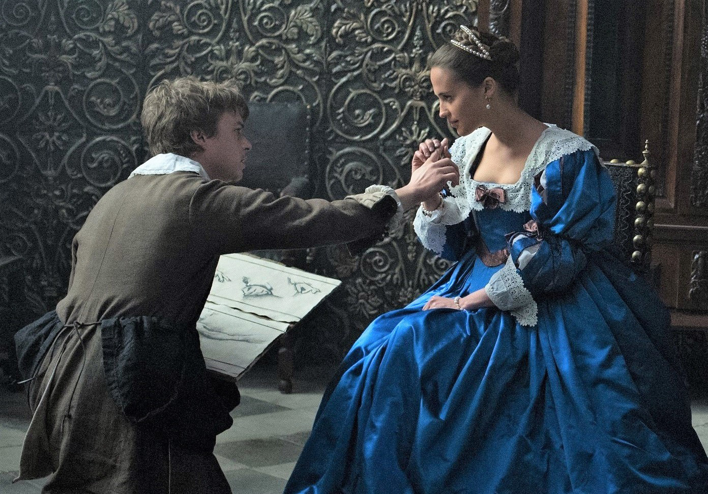 (C) 2017 TULIP FEVER FILMS LTD. ALL RIGHTS RESERVED.