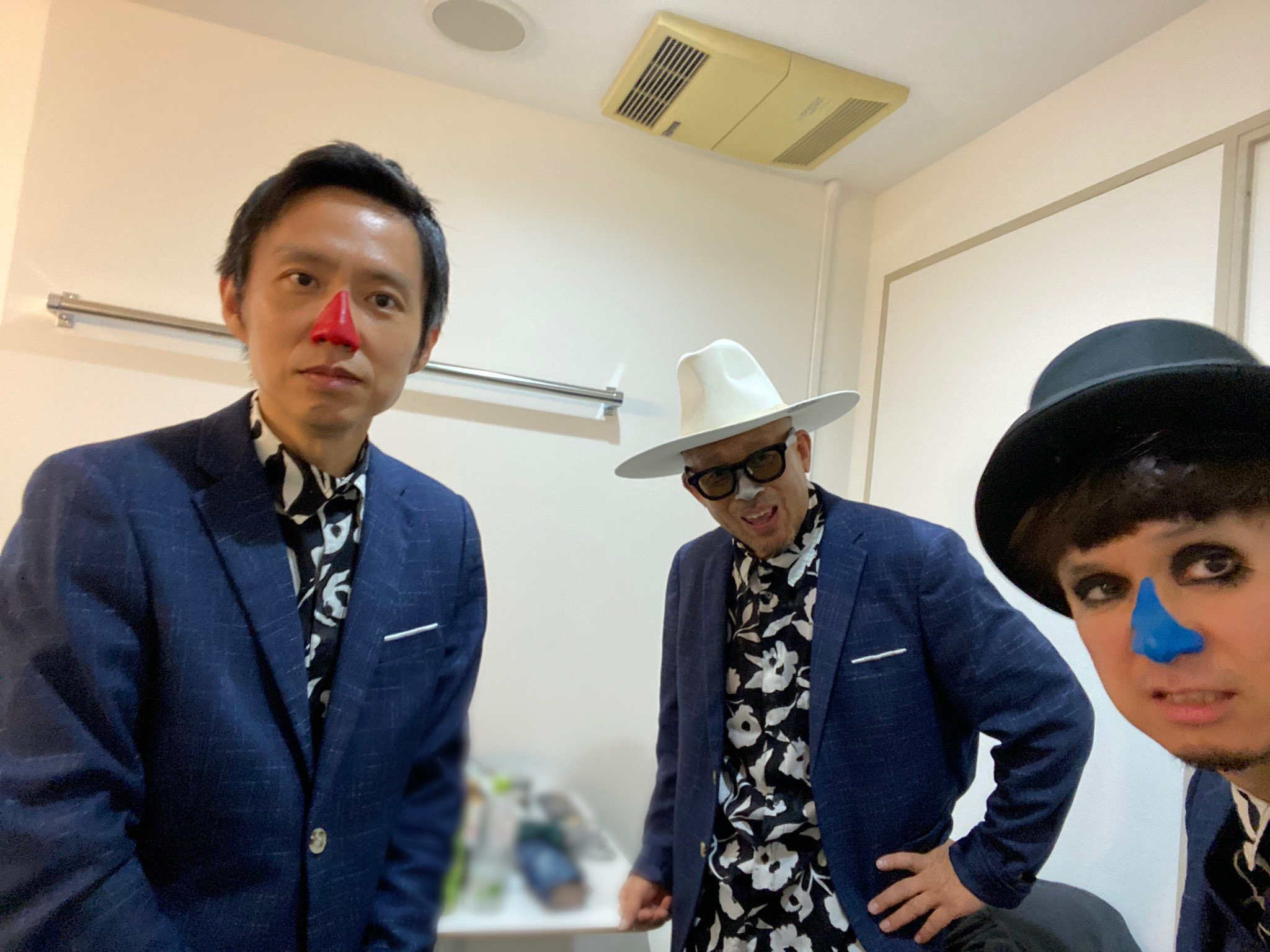 H ZETTRIO