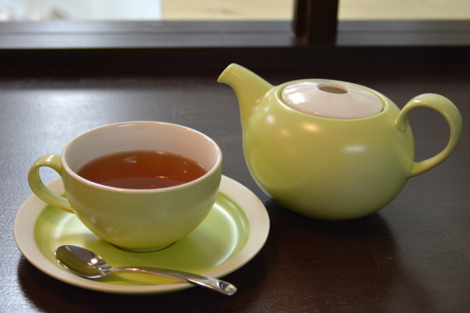 FAUCHONやNINA'Sの紅茶がポットで楽しめます