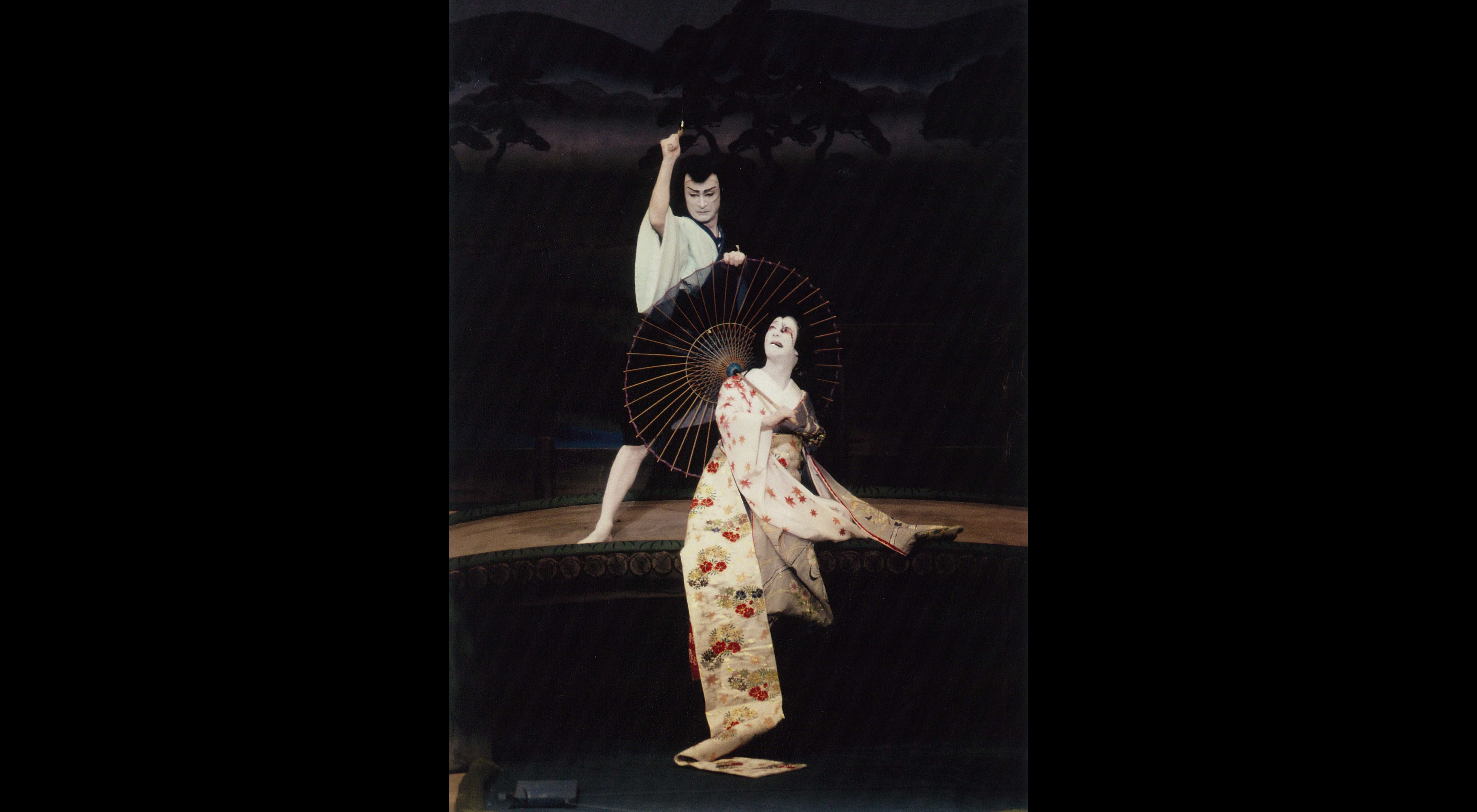 「色彩間苅豆 かさね」