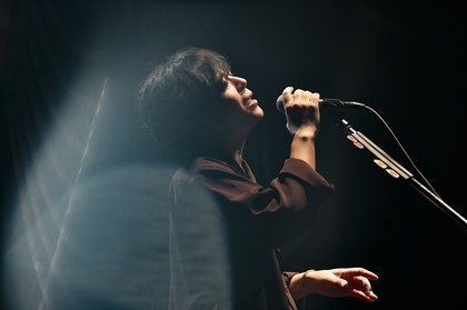 中田裕二、最新ソロ＆椿屋四重奏二十周年の5枚組ライブ映像作品リリース決定