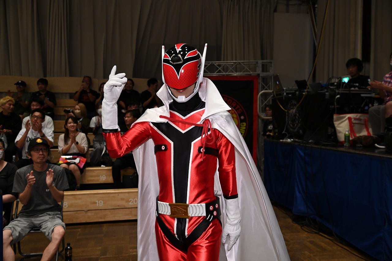 (C)NJPW (C)春場ねぎ・講談社／『戦隊大失格』ザ・ショー製作委員会