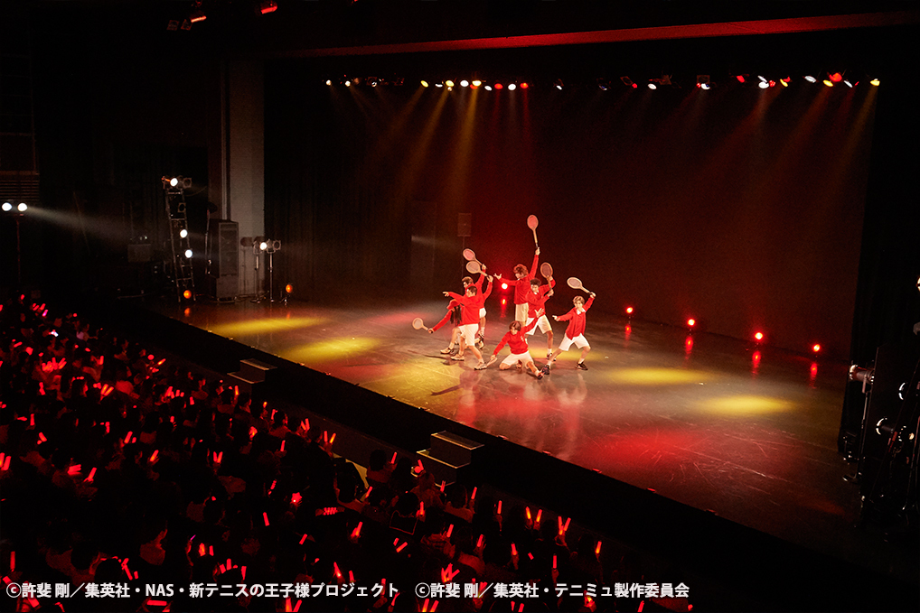 ＜TEAM Party ROKKAKU＞ミニライブ ⓒ許斐 剛／集英社・ＮＡＳ・新テニスの王子様プロジェクト ⓒ許斐 剛／集英社・テニミュ製作委員会