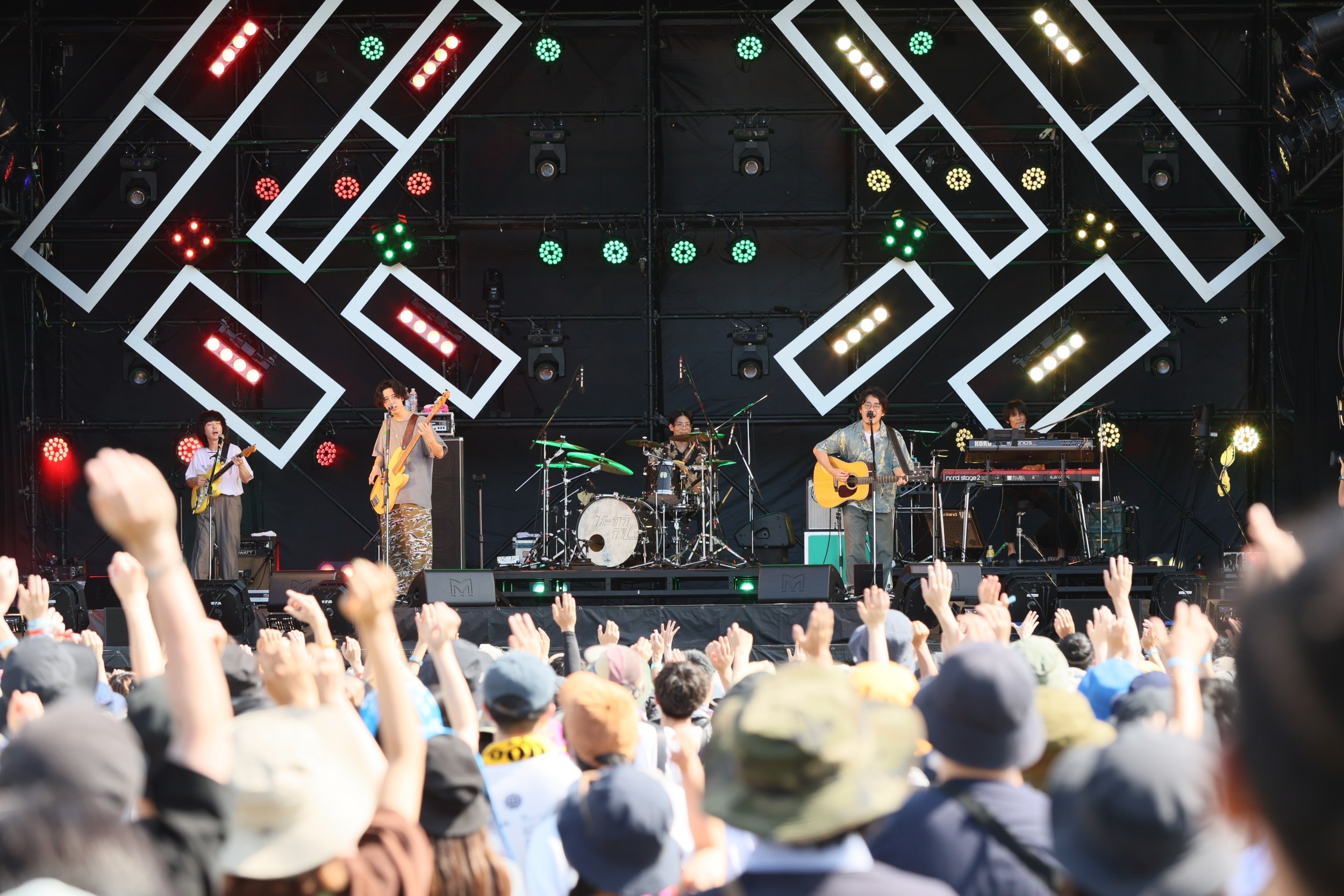 ズーカラデル (C)RISING SUN ROCK FESTIVAL　撮影：千葉薫