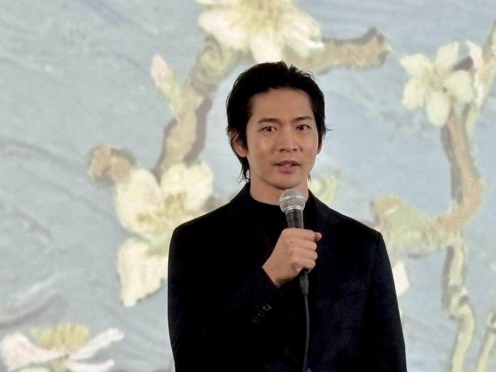 展覧会サポーター・音声ガイドナビゲーターを務める松下洸平