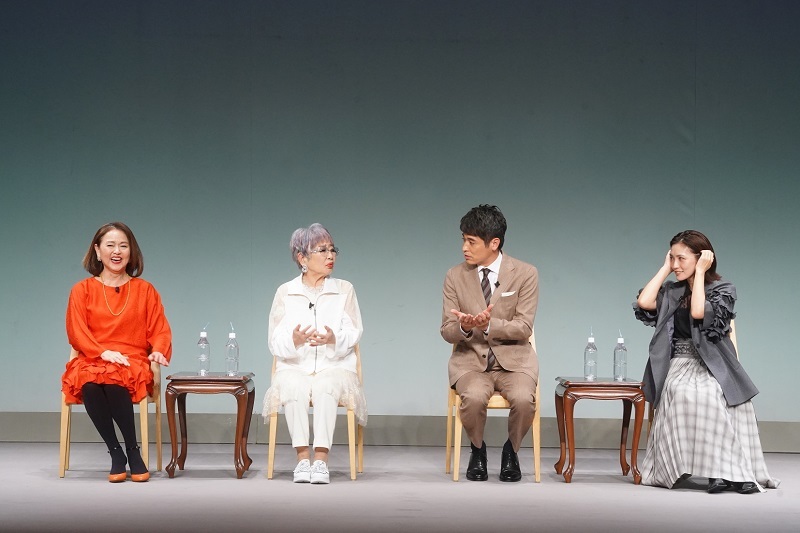 （左から）あめくみちこ、泉ピン子、佐藤隆太、星野真里