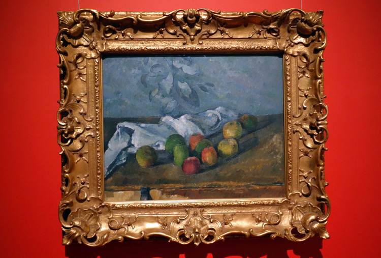 ポール・セザンヌ《りんごとナプキン》1879-80　油彩・キャンヴァス　SOMPO美術館