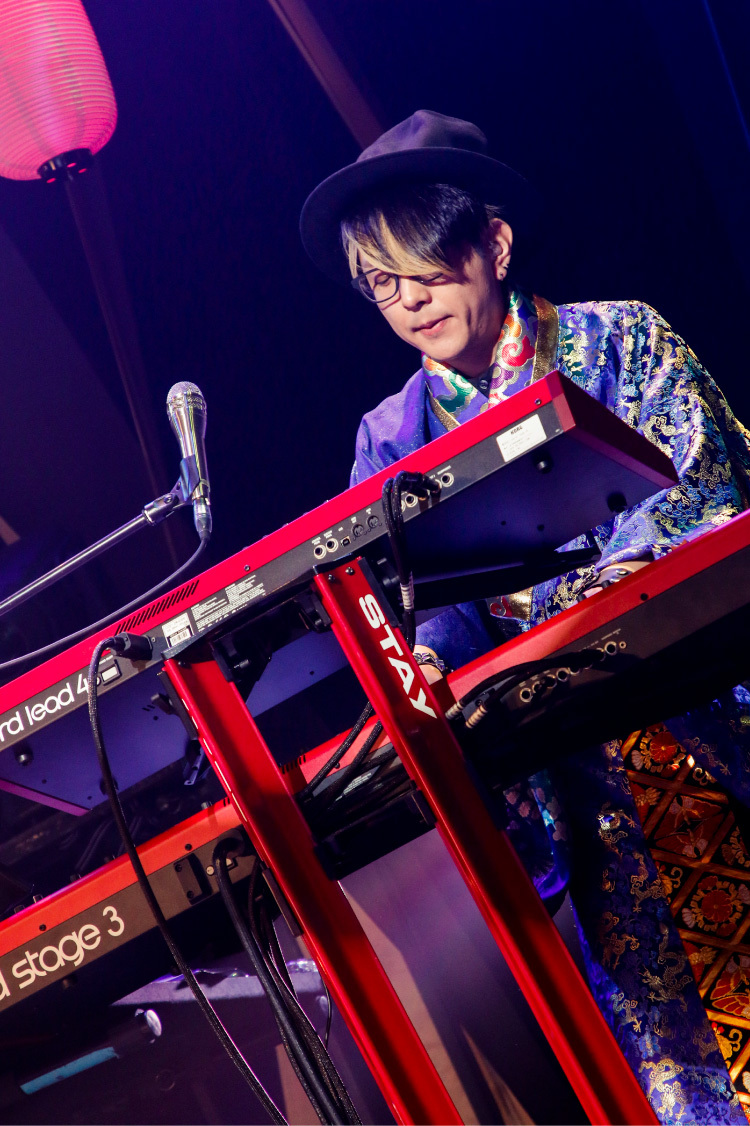 コンポーザーtoku 「photo by キセキミチコ」