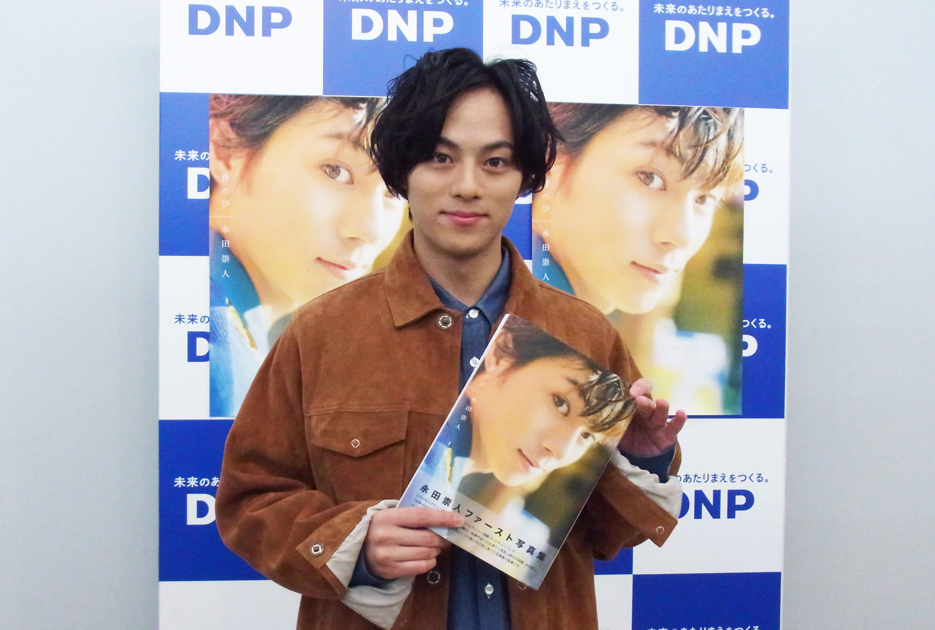 永田崇人 ファースト写真集 背のび の重版が決定 記念の握手会が開催 Spice エンタメ特化型情報メディア スパイス