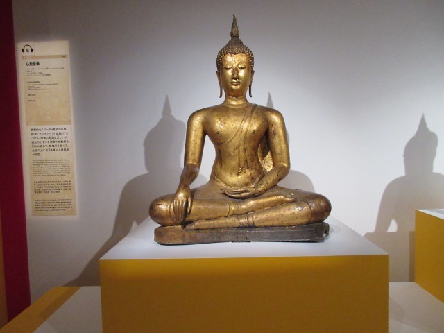 「仏陀坐像」