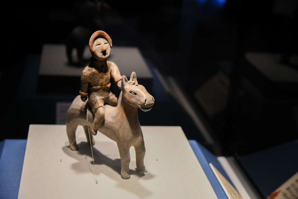 《騎馬俑〈一休文物〉》 戦国秦　咸陽市文物考古研究所蔵
