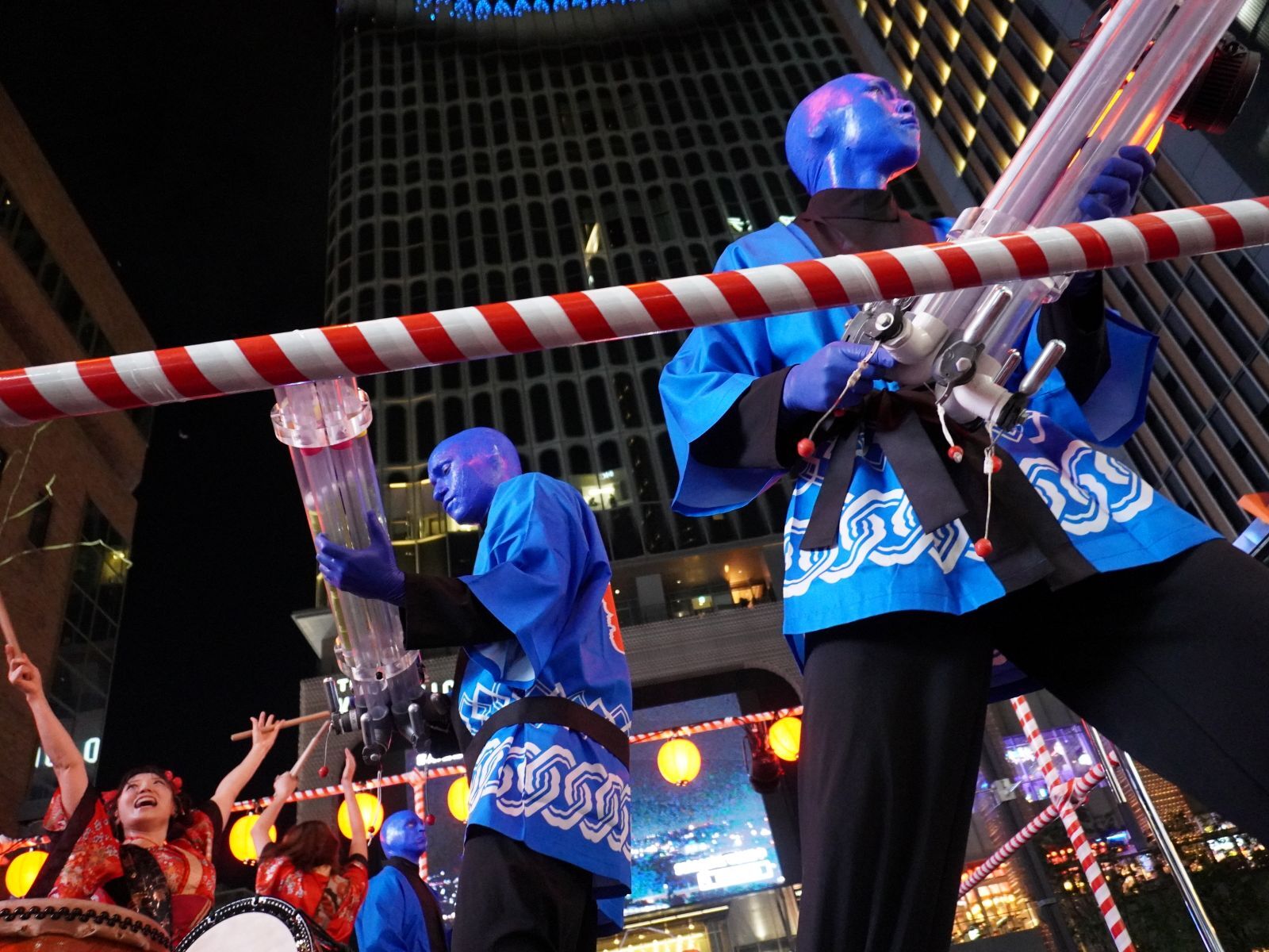 ブルーマングループ『歌舞伎町BON ODORI』