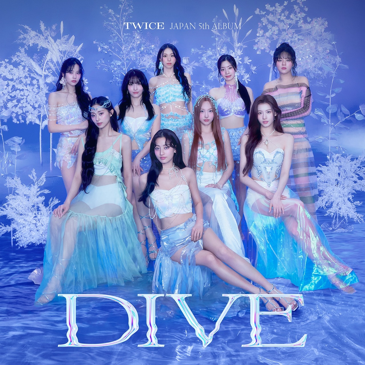 TWICE、日本5枚目のアルバム『DIVE』のジャケット写真を公開 透き通る水の中で輝く夏らしいビジュアルに | SPICE -  エンタメ特化型情報メディア スパイス