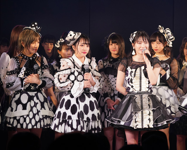 「AKB48劇場13周年特別記念公演」の様子。(c)AKS