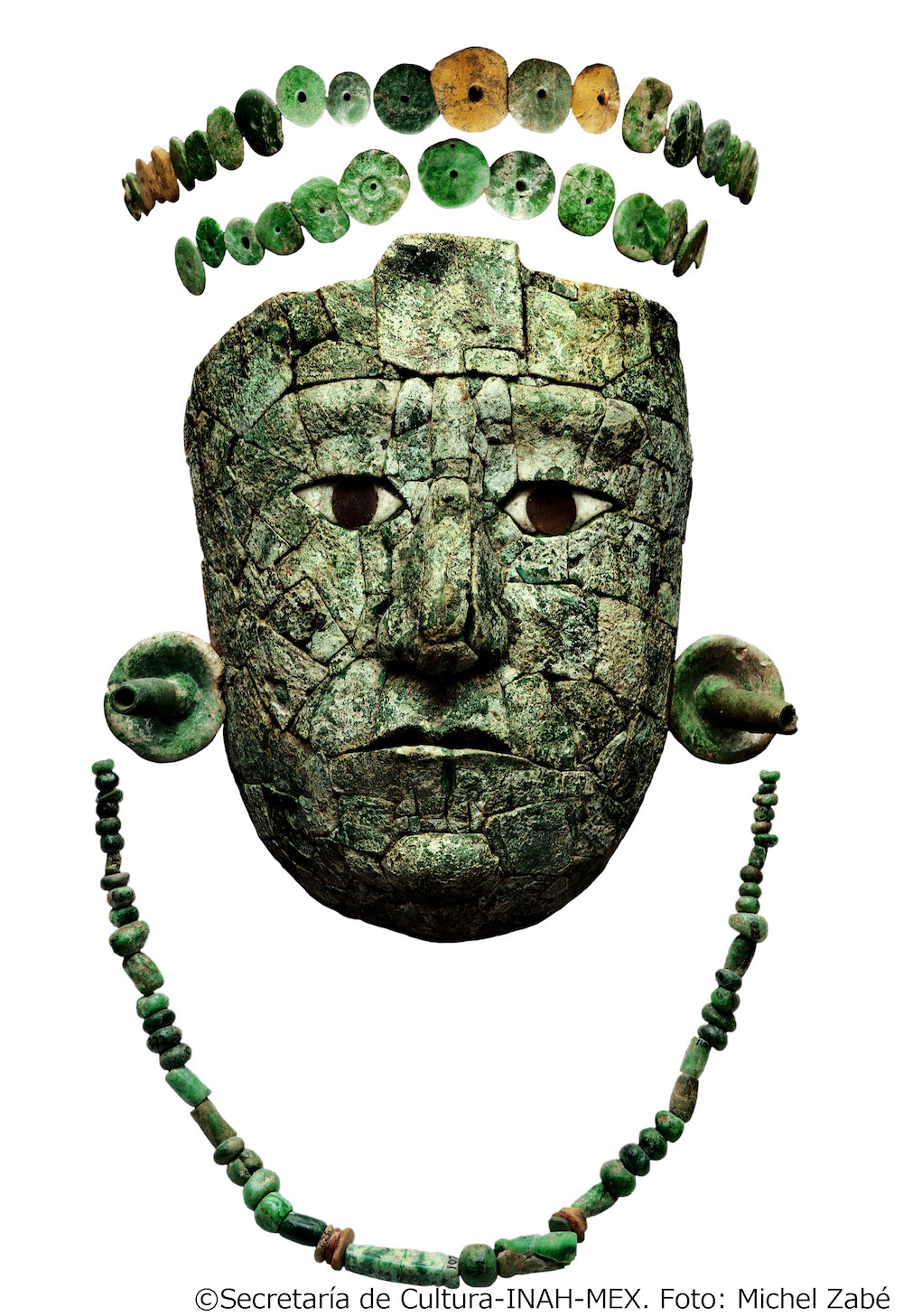 《赤の女王のマスク・冠・首飾り》マヤ文明、7世紀後半 パレンケ、13号神殿出土 アルベルト・ルス・ルイリエ パレンケ遺跡博物館蔵