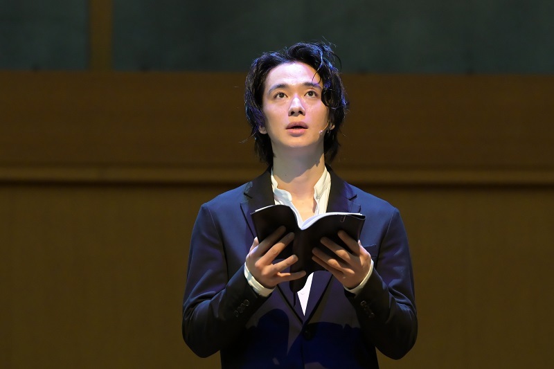 戸塚祥太 　　　　　　(C)AOI Pro.