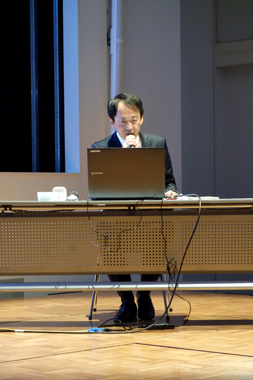 国立新美術館 学芸課企画室長 有木宏二氏