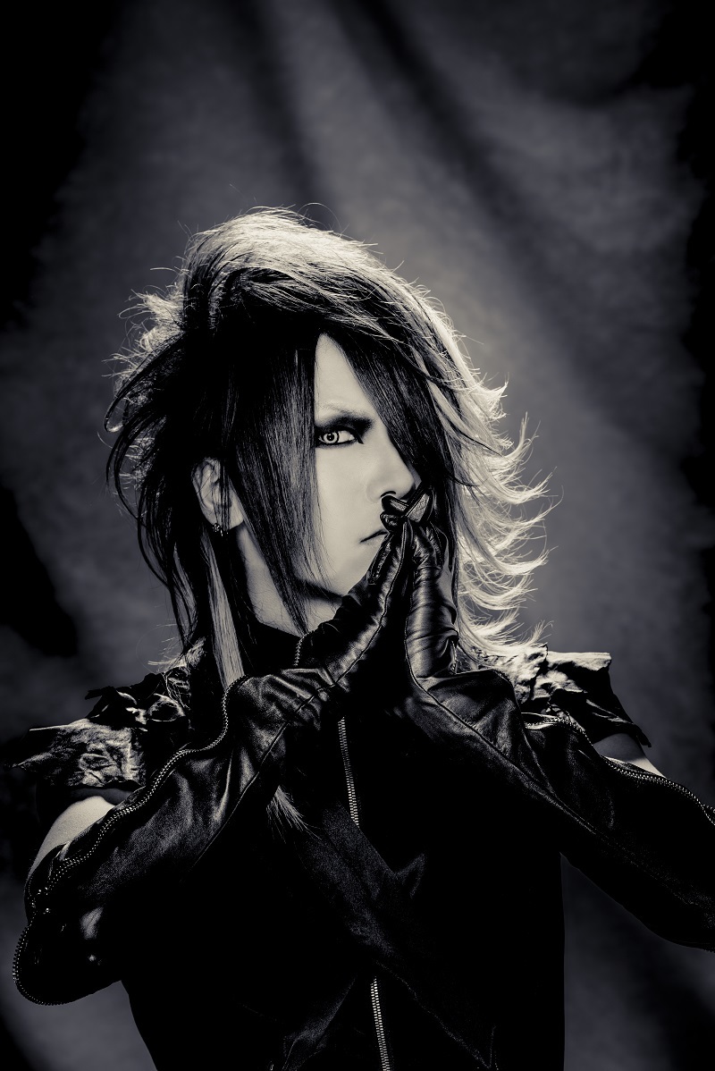 the GazettE 麗(G)