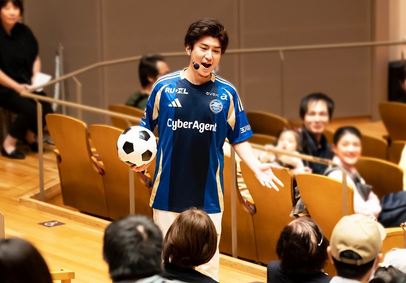 客席から登場した鳥尾さん