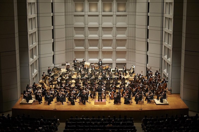 東京フィルハーモニー交響楽団 　　　　　　 (C)上野隆文
