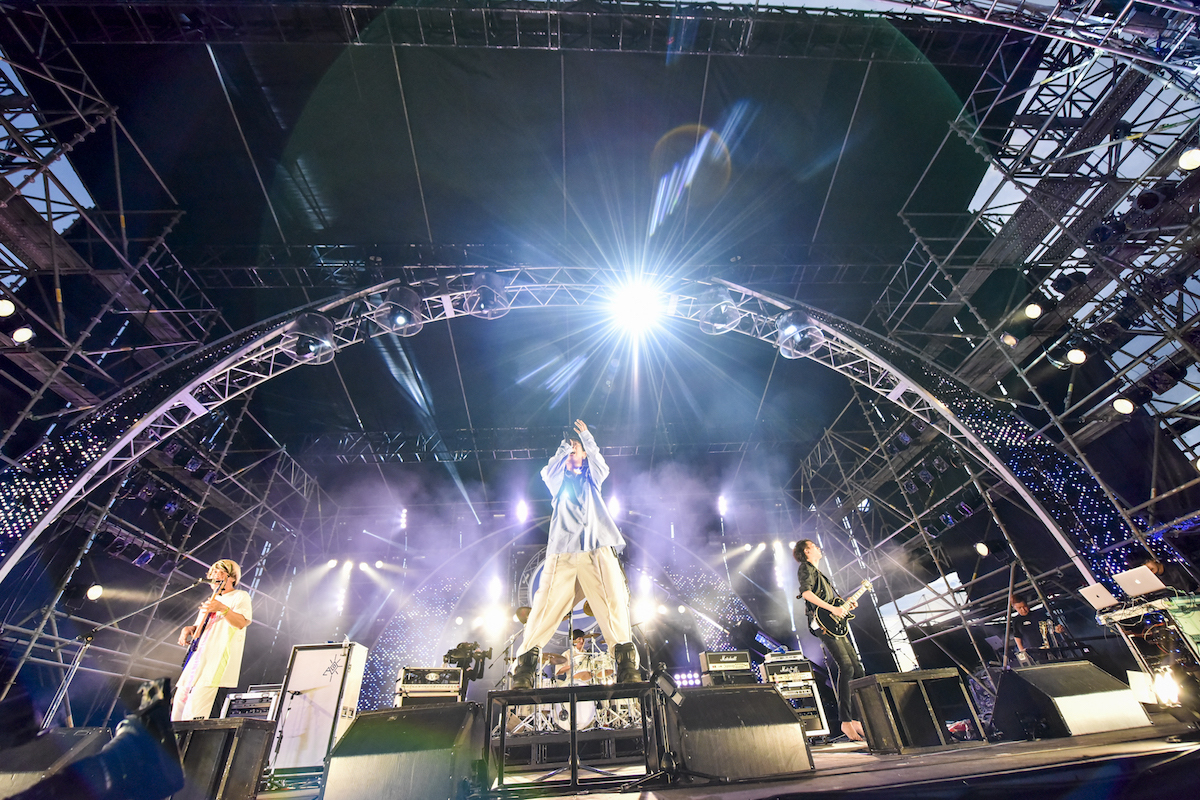 THE ORAL CIGARETTES 撮影＝AZUSA TAKADA
