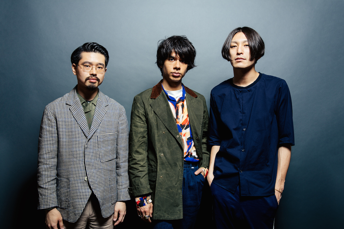 OKAMOTO'S（ハマ･オカモト、オカモトショウ）、ドレスコーズ・志磨遼平 撮影＝上山陽介