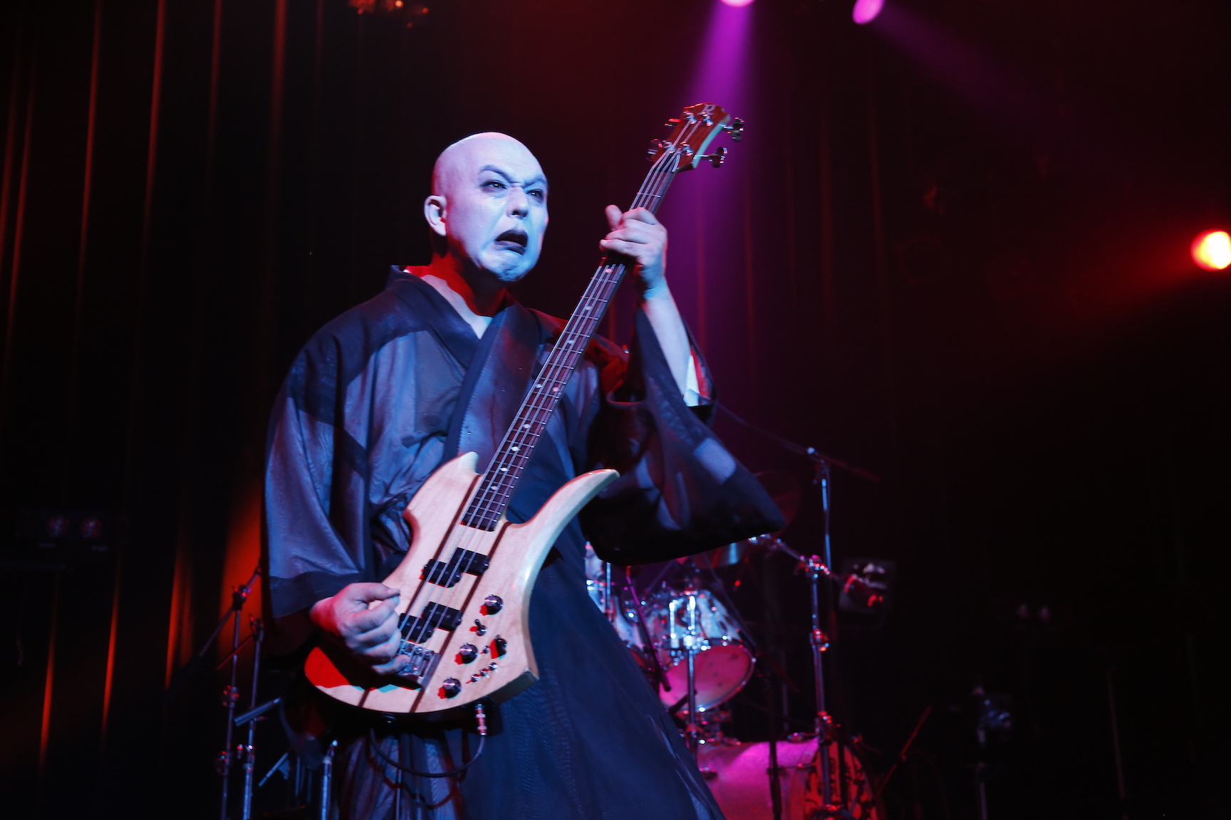 人間椅子・鈴木研一 　PHOTO BY ほりたよしか