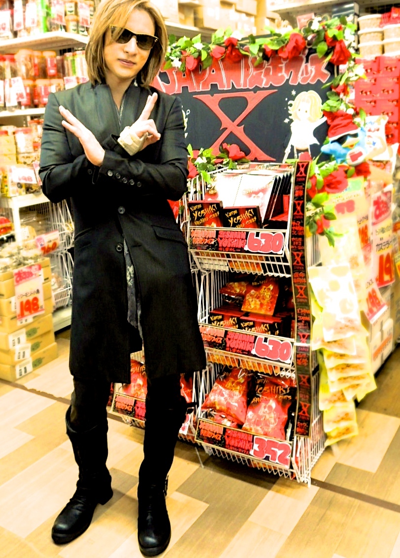 YOSHIKI