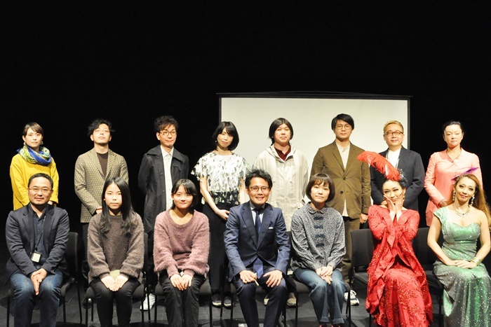 「THEATRE E9 KYOTO」2021年度年間プログラム発表会見登壇者たち。