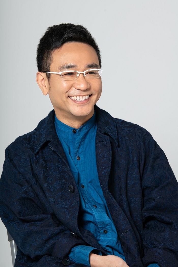 八嶋智人