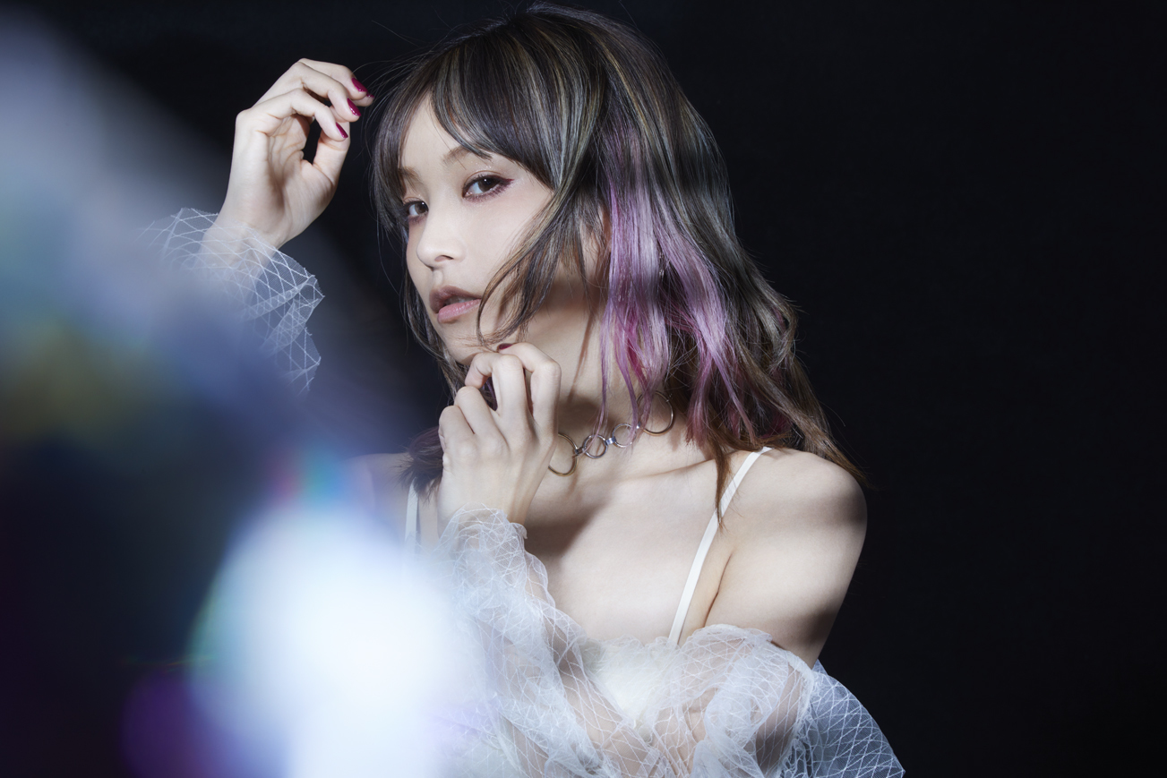 LiSA「ADAMAS」アーティスト写真