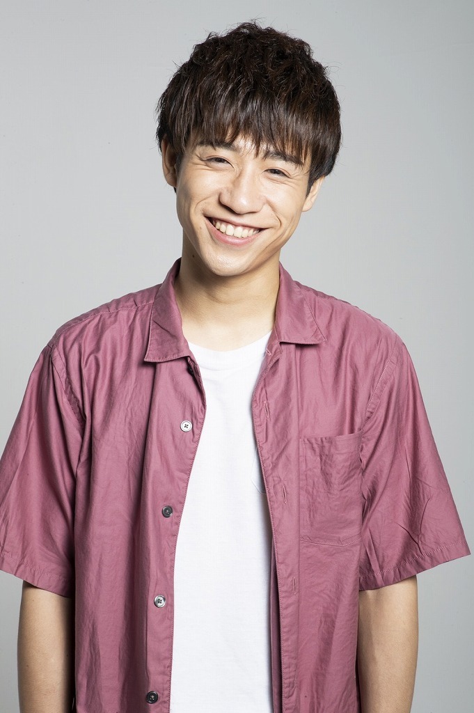 田名瀬偉年