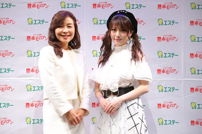 鈴木貴子・エステー株式会社代表執行役社長と田中れいな