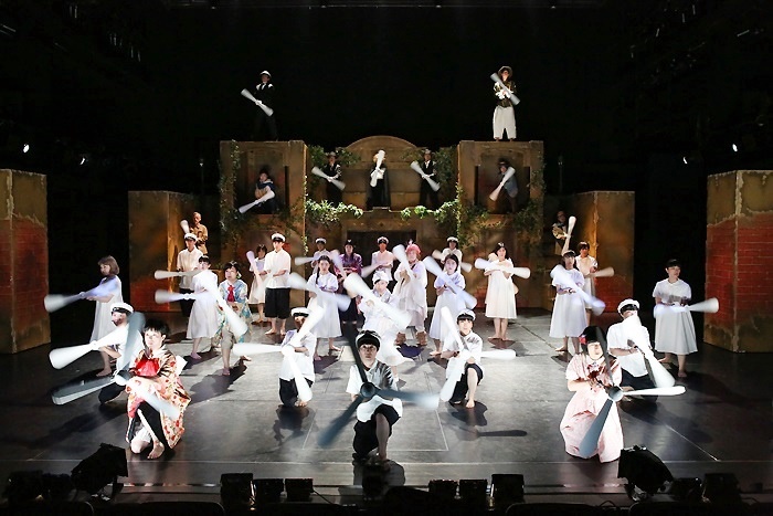 少年王者舘『1001』（2019年）＠新国立劇場 ［撮影］宮川舞子