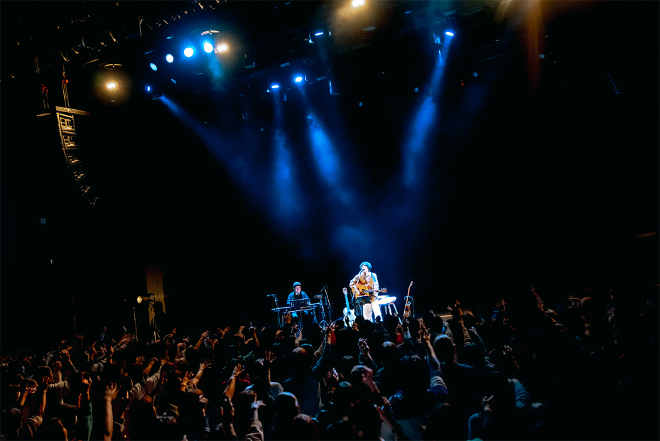 石崎ひゅーい『石崎ひゅーい TOUR 2025-2026 Season2 -Acoustic Set-』 Photo=Goku Noguchi