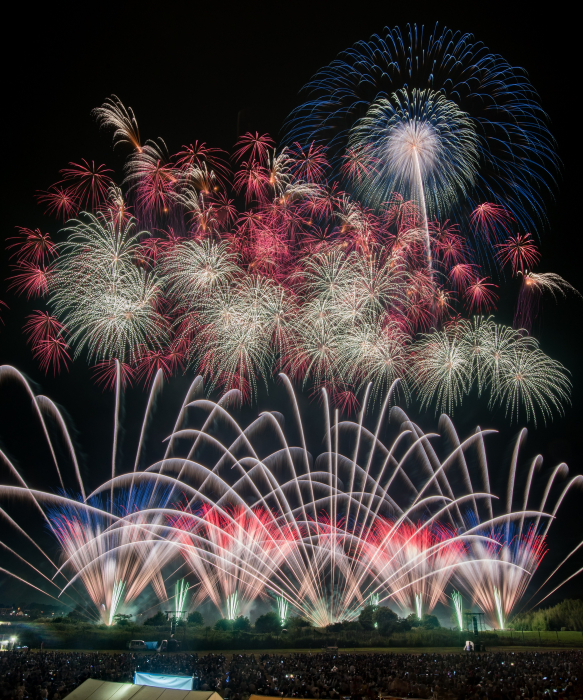 画像 花火の芸術性にこだわる国内最高水準花火は必見 第55回常総きぬ川花火大会 有料観覧席一般販売が6 17 月 9時からスタート の画像3 3 Spice エンタメ特化型情報メディア スパイス