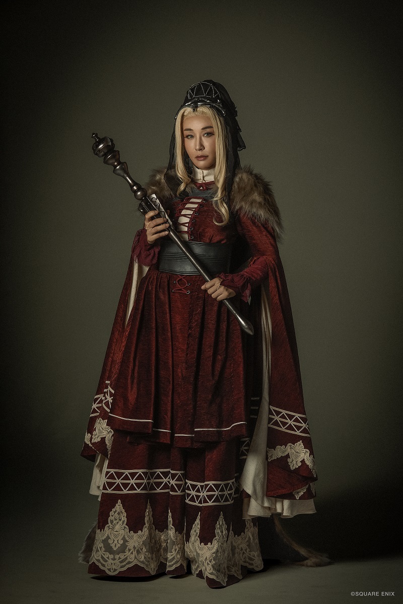 鈴⽊紗理奈　ヘレナ・リオニス役 　　　　　　　(C)SQUARE ENIX