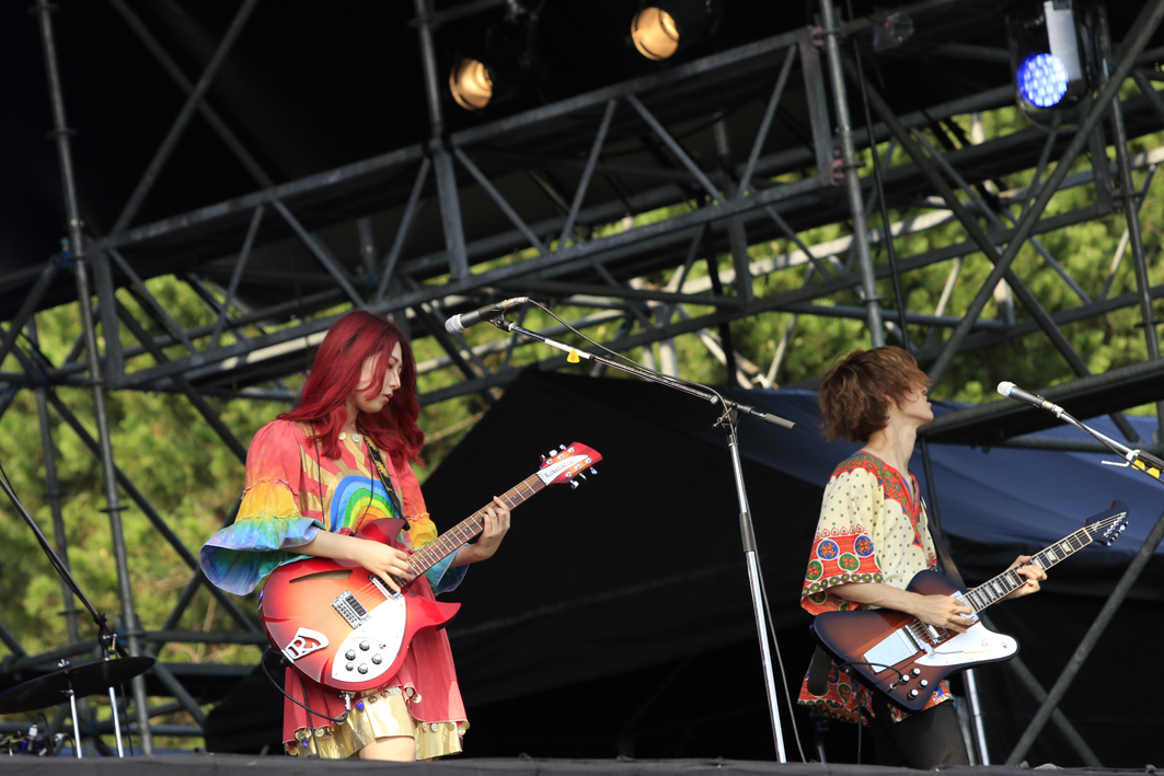 GLIM SPANKY