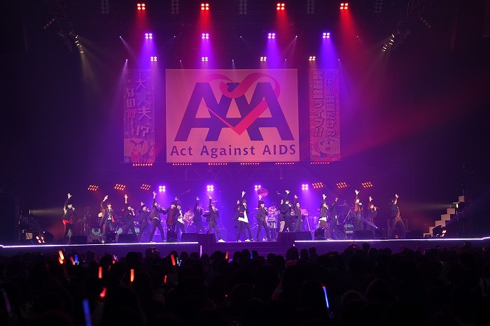 ライブレポート】Act Against AIDS 2018「THE VARIETY 26」開催～岸谷五朗、寺脇康文、三浦春馬ら豪華俳優陣が武道館に集結  | SPICE - エンタメ特化型情報メディア スパイス