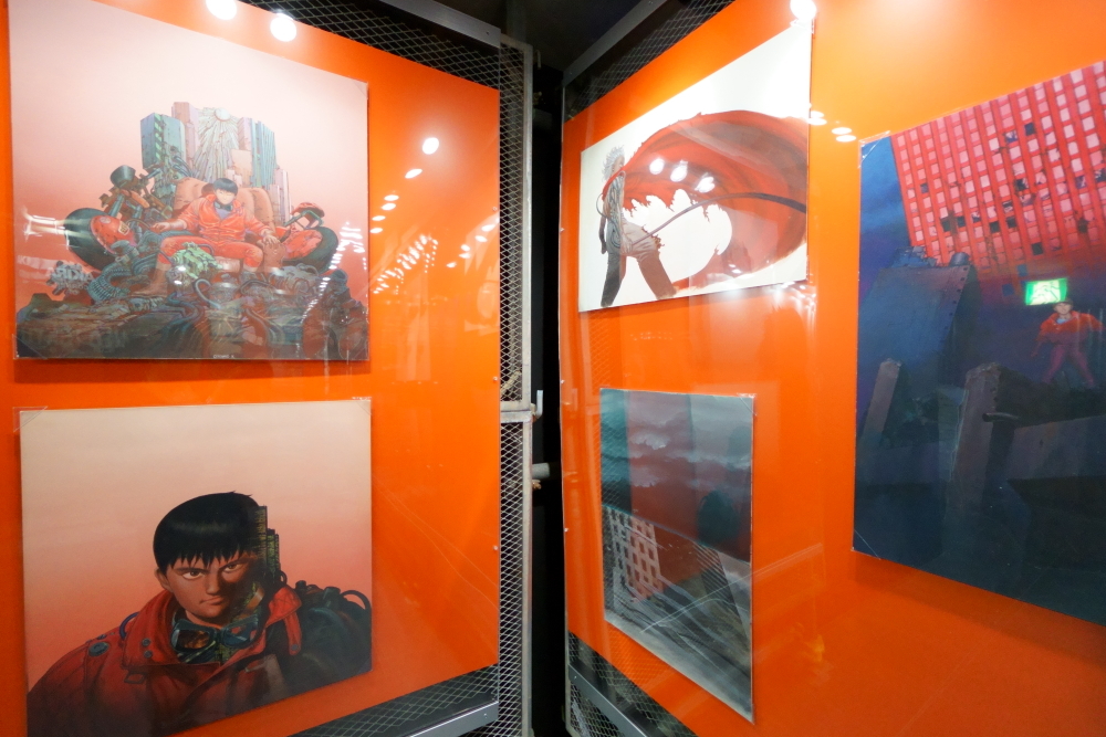 大友克洋全集『AKIRA セル画展』レポート 監督自ら企画構成する、劇場