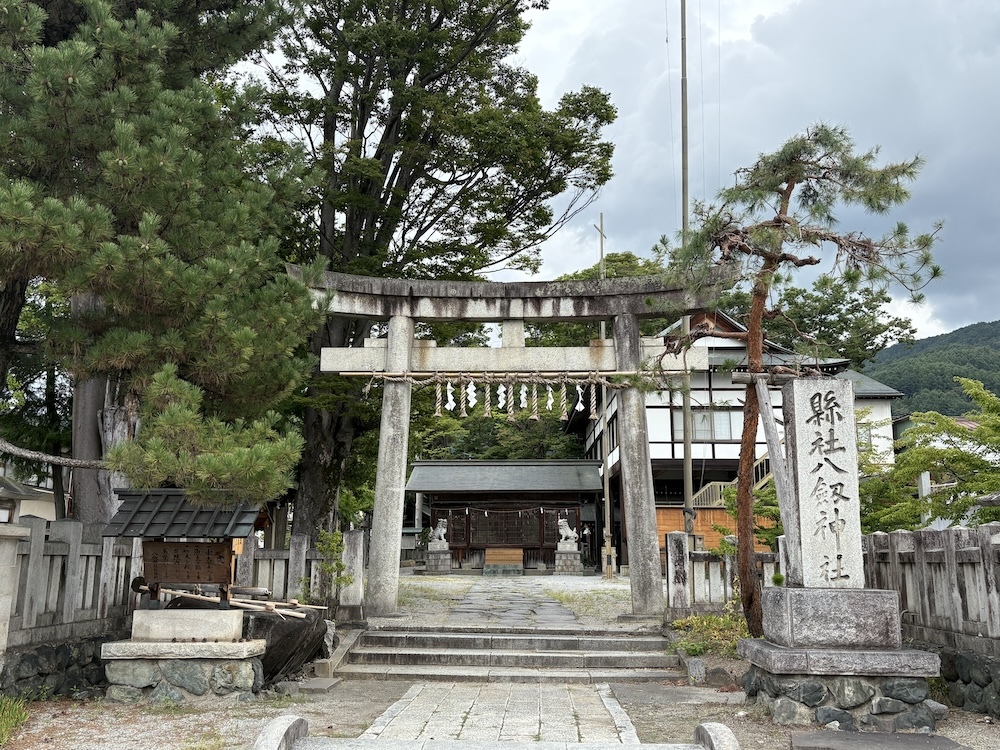 八劔神社（やつるぎじんじゃ） 撮影：小杉美香