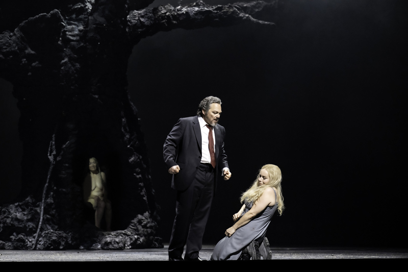 Christopher Maltman and Elisabet Strid in Die Walküre   ©2025 Monika Rittershaus