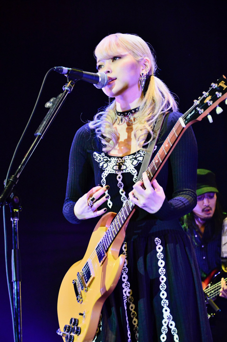 RöE photo by RUI HASHIMOTO (SOUND SHOOTER)