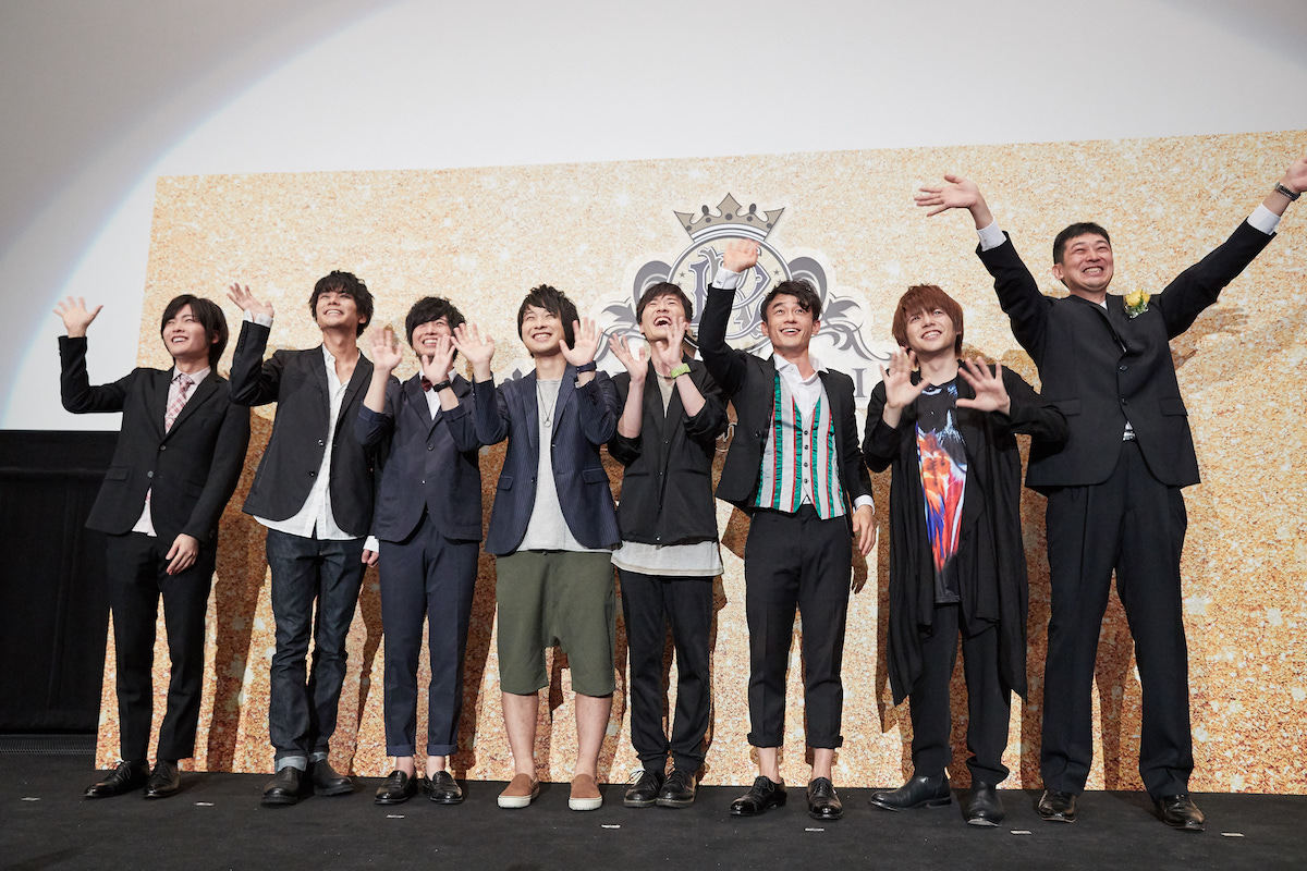 （左から）MC、永塚、斉藤、八代、寺島、畠中、五十嵐、内田、監督