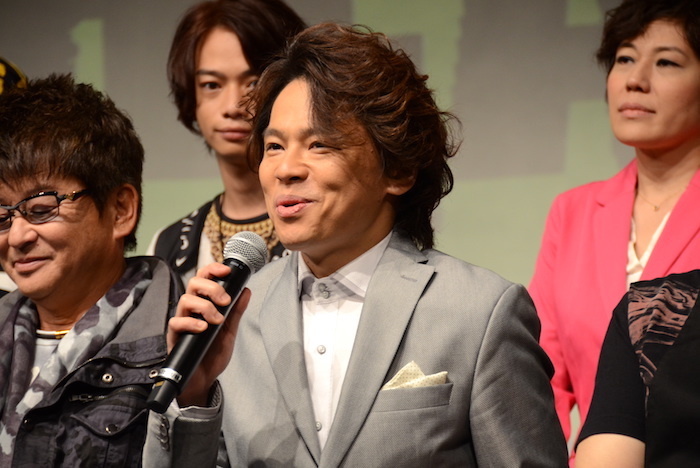 中川晃教