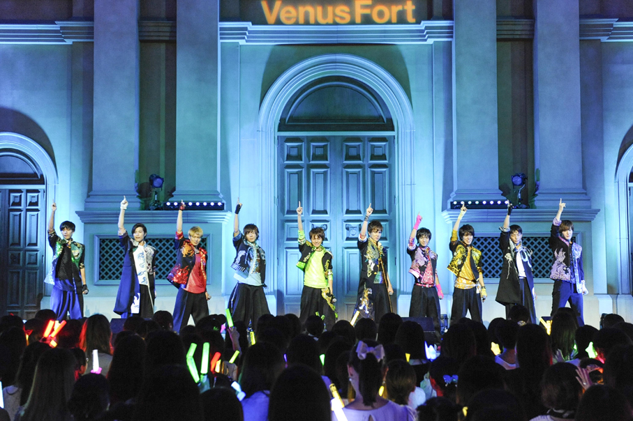BOYS AND MEN 撮影＝山本佳代子