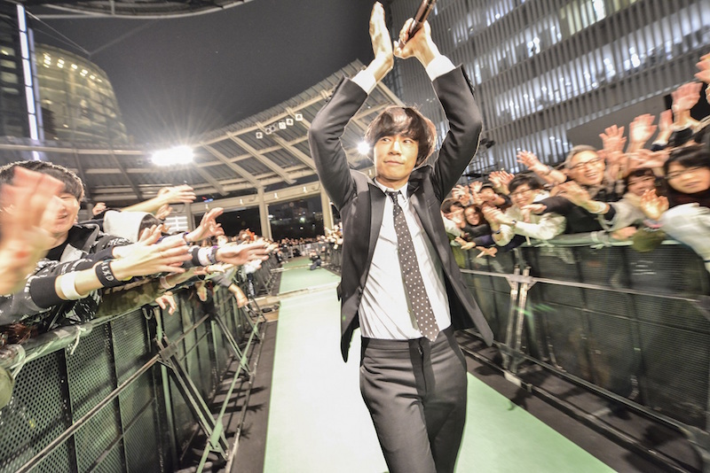 [Alexandros] photo by AZUSA TAKADA
