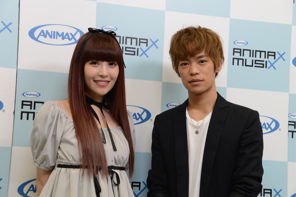 「ANIMAX MUSIX」の会見に出席した黒崎真音と小野賢章。